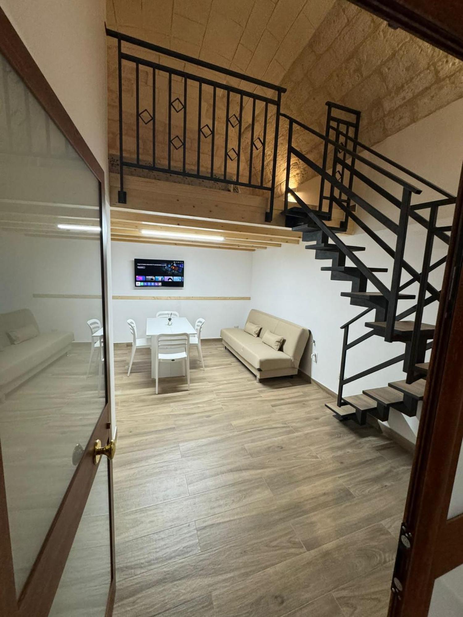 La Maison Di Anto' Бари Экстерьер фото